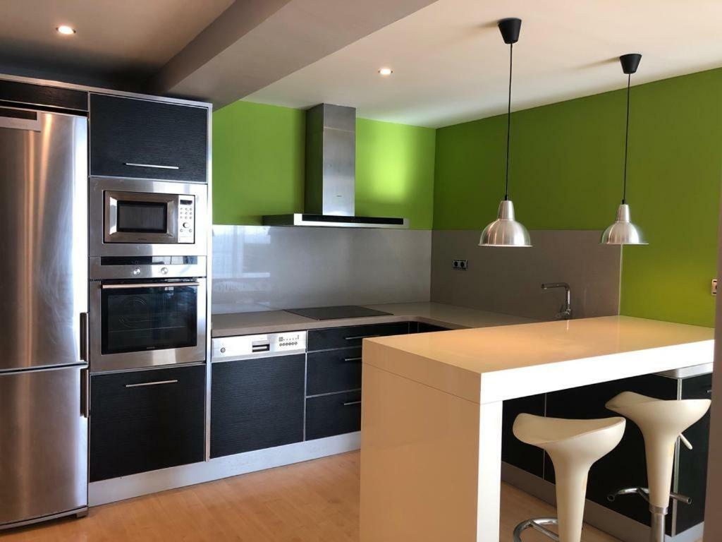 Apartamento Bruselas Салоу Екстериор снимка